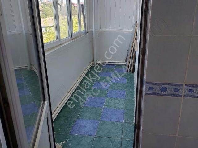 Seferihisar Merkezde Satılık 3+1 Bahçeli Daire
