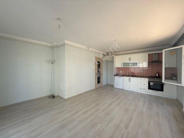 Seferihisar Çolak İbrahimbey' De 2+1 Ferah Ve Kullanışlı Kiralık Daire