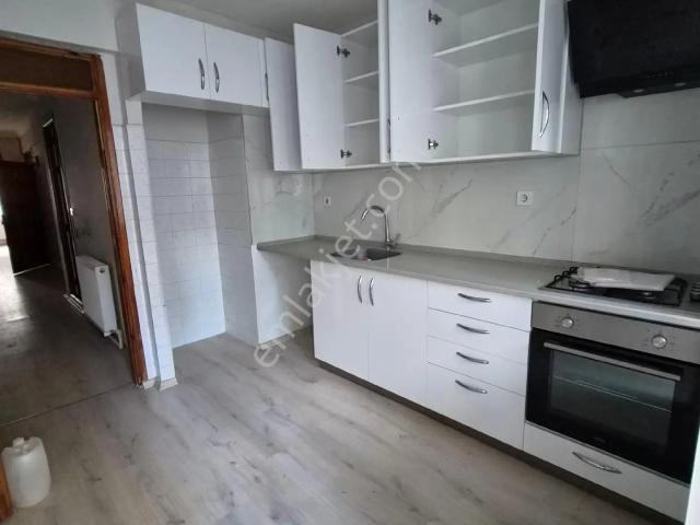 Seferihisar Çolakibrahimde 2+1 Ayrı Mutfaklı Kiralık Daire