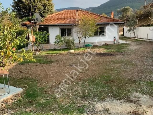 Seferihisar Orhanlı'da Tektapu 1412 M2 Geniş Bahçe İçinde/120m2 3+1 Bahçeli Acil Satılık Müstakilev