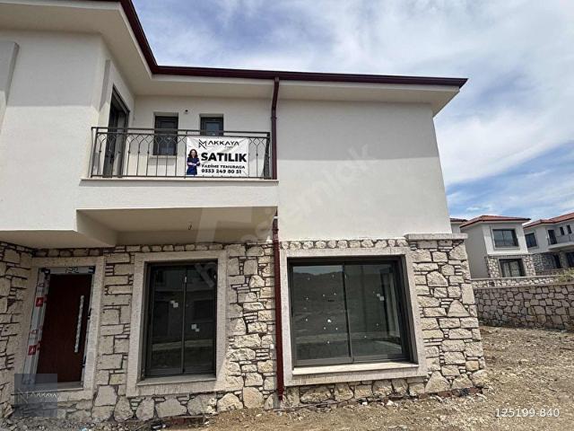 Seferihisar'da takasa açık satılık villalarımız