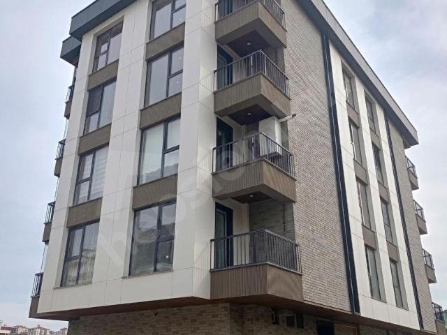 SEGUPTAN PELİTKÖYDE ULAŞIMIN TAM KALBİNDE MODERN 1+1 DAİRELER 9