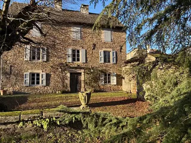 Ségur 12290 Achat / Vente maison 8 pièces t8