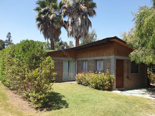 Seguro y Tranquilo Casa en Condominio