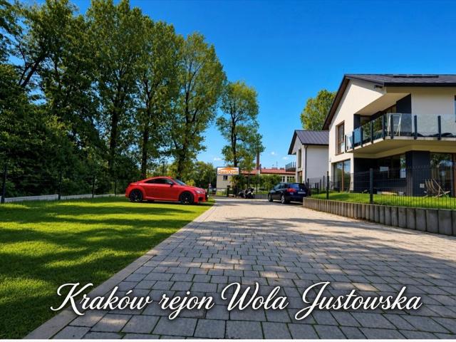 Segment premium z ogrodem 210 m² w Krakowie polecam