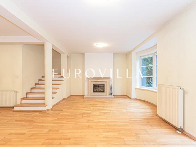 Segment środkowy w Wilanowie 240m² z garażem polecam!