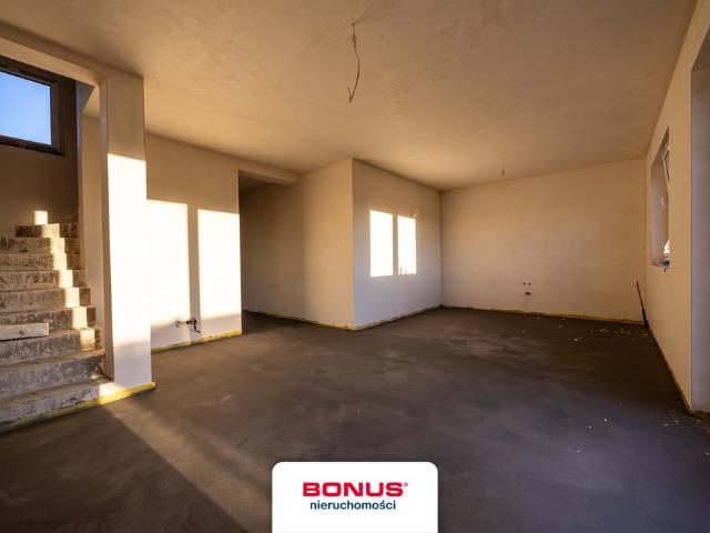 Segment środkowy z ogródkiem 70m² nowoczesny dom w Sławinie