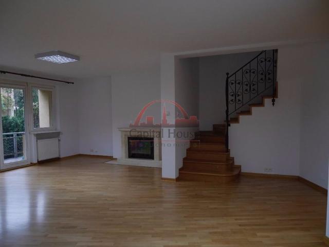 Segment skrajny 240 m² na Ursynowie z garażem i ogrodem zapraszam