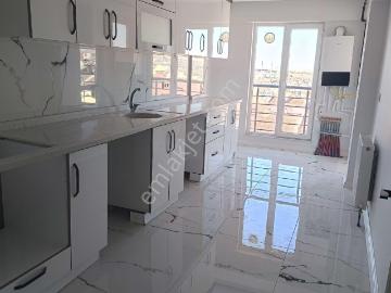 Segmenlerde 3+1 Ara Katta Göl Manzaralı Daire