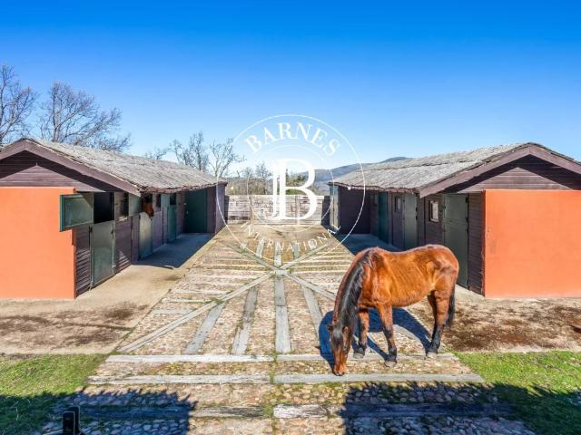 Segovia El Espinar Exclusiva finca con caballerizas 963m² De El Espinar