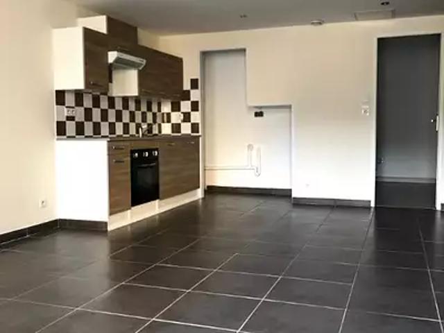 Segré en Anjou Bleu 49500 Location appartement 3 pièces t3 au dernier étage