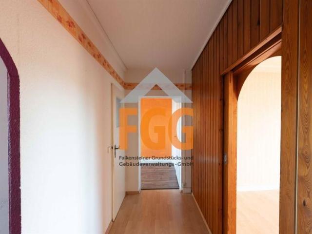 Sehr günstige gepflegte3 R Wohnung mit Balkon für Anpacker und Selbermacher