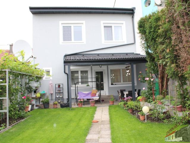 Sehr gut gelegenes Einfamilienhaus Mehrfamilienhaus in Gänserndorf Bauklasse 3 weiterer Stock möglich