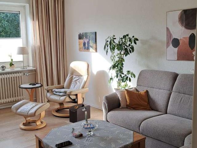 Sehr gute Vier Zimmer Wohnung in Flensburg Engelsby: ohne Makler