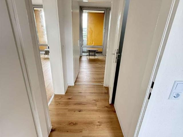 Sehr gepflegte 4 Zimmer ETW mit Balkon in direkter Uni Lage, sofort frei!