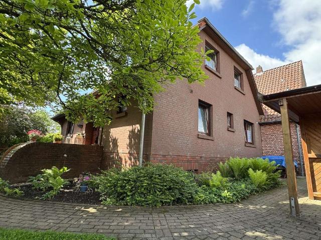 # sehr gepflegte 4 2/2 Zimmer Eigentumswohnung mit Vollkeller in Elstorf #
