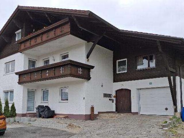 sehr gepflegte 2 Zimmer Eigentumswohnung Nähe Zwiesel