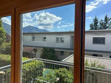 Sehr gepflegte 3 Zimmer Wohnung mit Balkon ab sofort zu vermieten