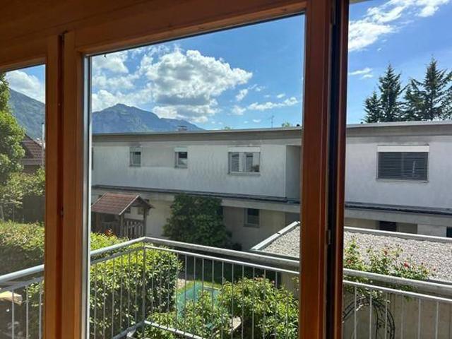 Sehr gepflegte 3 Zimmer Wohnung mit Balkon ab sofort zu vermieten