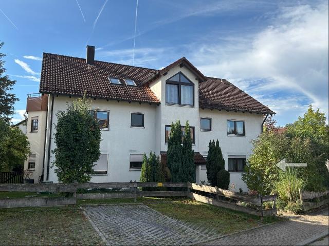 Sehr gepflegte 3 ½ Zimmer EG Wohnung!