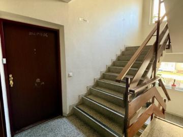 Sehr gepflegte und helle ca. 72m² GROSSE inkl. Der Loggia 2 zimmer wohnung mit loggia & lift in wiener neudorf zu mieten!