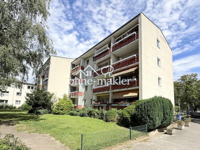 Sehr gepflegte und ruhig gelegene Zwei Zimmerwohnung mit Balkon und Stellplatz