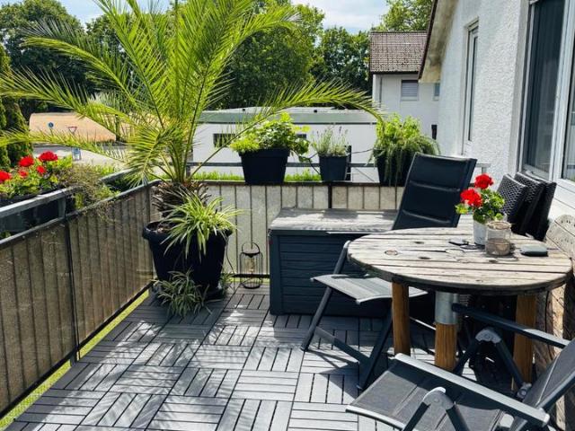 Sehr gepflegte Maisonette Wohnung mit Garten & Garage