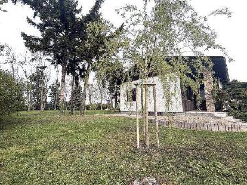 Haus for sale in 2444 - Garten, Sauna, Parkplatz