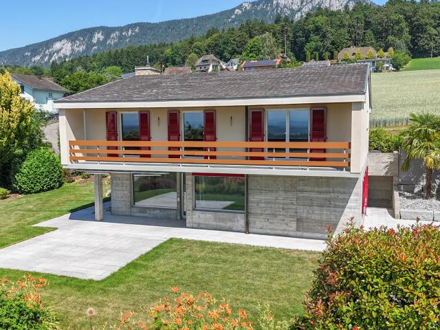 Sehr gepflegtes Architektenhaus mit zeitlosem Charme und Weitblick