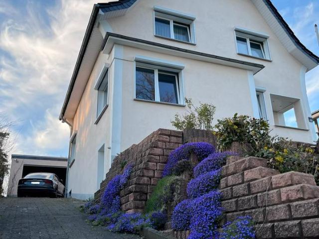 Sehr gepflegtes Einfamilienhaus mit Blick auf den Arnsberger Wald