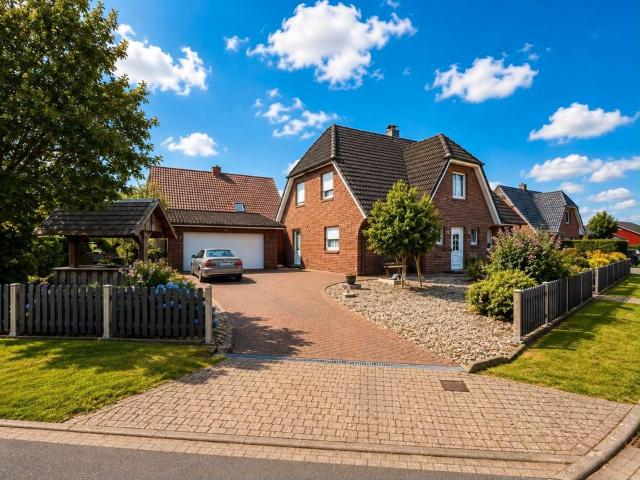 sehr gepflegtes Einfamilienhaus mit Doppelgarage in 27386 Bothel