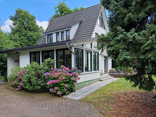 Sehr gepflegtes Einfamilienhaus