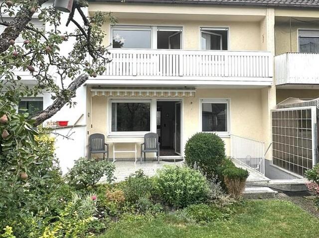 Sehr gepflegtes Reihenmittelhaus mit Garage in ruhiger guter Wohnlage!