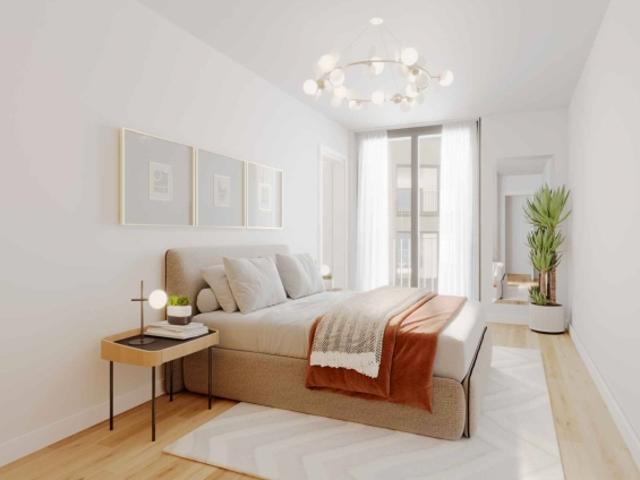 SEHR GROSS, 3,5 ZIMMER NEU, 81 M²