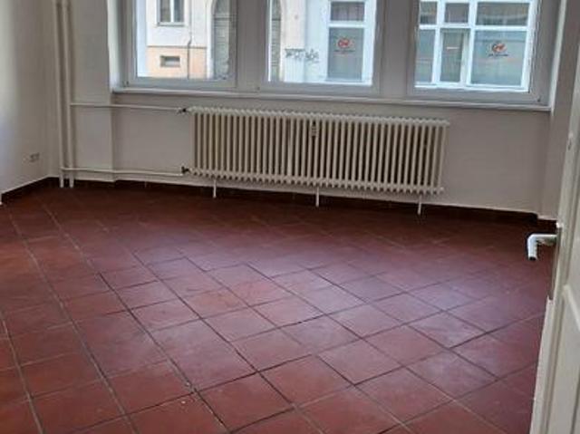 Sehr große Wohnung zentral in Nauen, bezugsfrei, ohne Makler