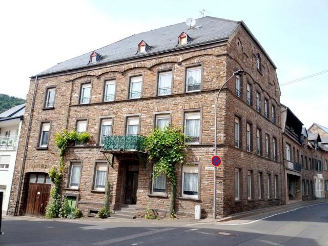 Sehr großes Einfamilienhaus