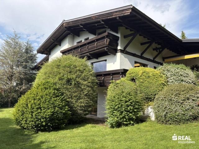 Sehr großzügiges Wohnhaus