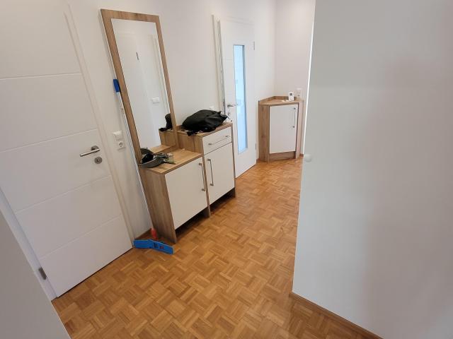 Sehr helle sofort bezugsfähige, topausgestattete 3 Zimmer Wohnung in Hetzendorf