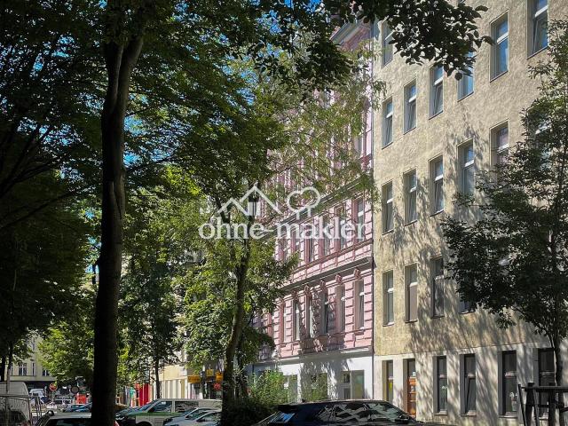 Sehr helle und ruhige Altbauwohnung mit Charakter
