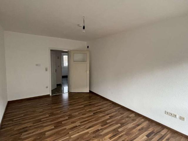 Sehr helle 2+1 Zimmer Wohnung mit EBK in Stuttgart