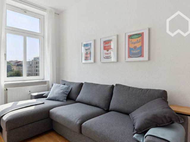 Sehr helle 2 Zimmer Wohnung mit Altbau Charme im Zentrum Süd nahe Karl Liebknecht Strasse, Leipzig Amsterdam Apartments for Rent
