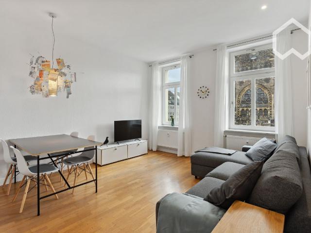 Sehr helle 2 Zimmer Wohnung mit Altbau Charme im Zentrum Süd nahe Karl Liebknecht Strasse, Leipzig Amsterdam Apartments for Rent