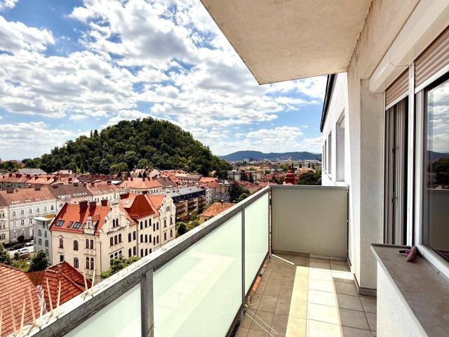 Sehr helle 68 m2 Wohnung im 10. Liftstock mit Balkon und Blick über Graz