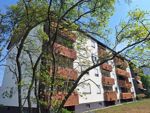 Sehr interessante, bezugsfreie 4 Zimmer Eigentumswohnung in Blankenloch