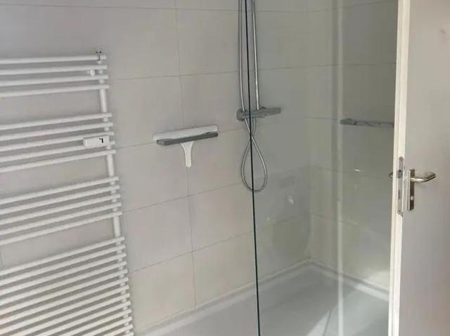 Sehr ruhig gelegene, gepflegte Wohnung mit guter Verkehrsanbindung, direkt am Wald, Berlin Amsterdam Apartments for Rent