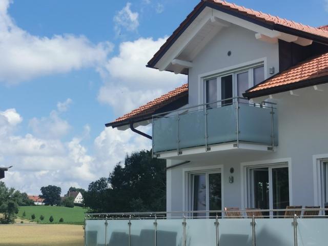 Sehr ruhige traumh. gr. 4 Zi. Terrassen Whg. m. Aufzug, Grafing