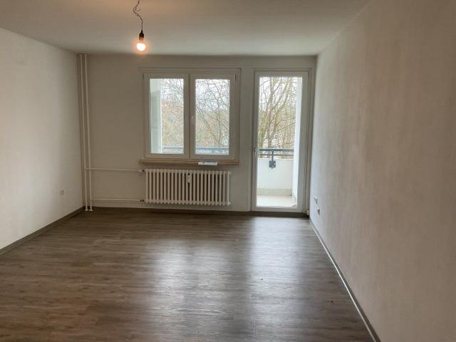 Sehr schöne 2 Zimmer Wohnung mit Balkon in Bielefeld Baumheide