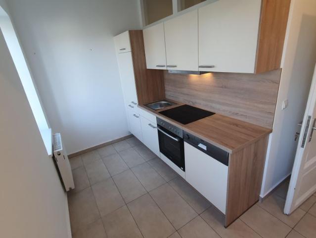 Sehr schöne 2 Zimmer Wohnung