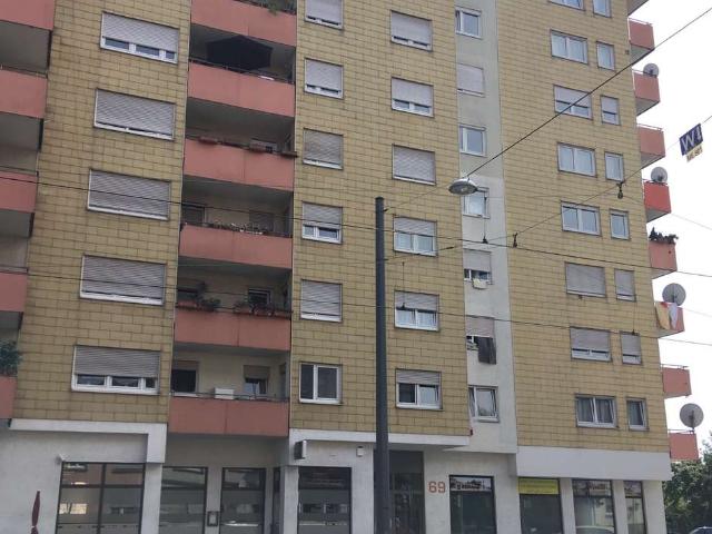 Sehr schöne 2 Zimmerwohnung mit Balkon in Ludwigshafen, Kaiser Wilhelm Straße