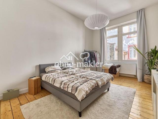 Sehr schöne 2 ZKB Altbauwohnung in U5 mit EBK/ Nähe Klinikum